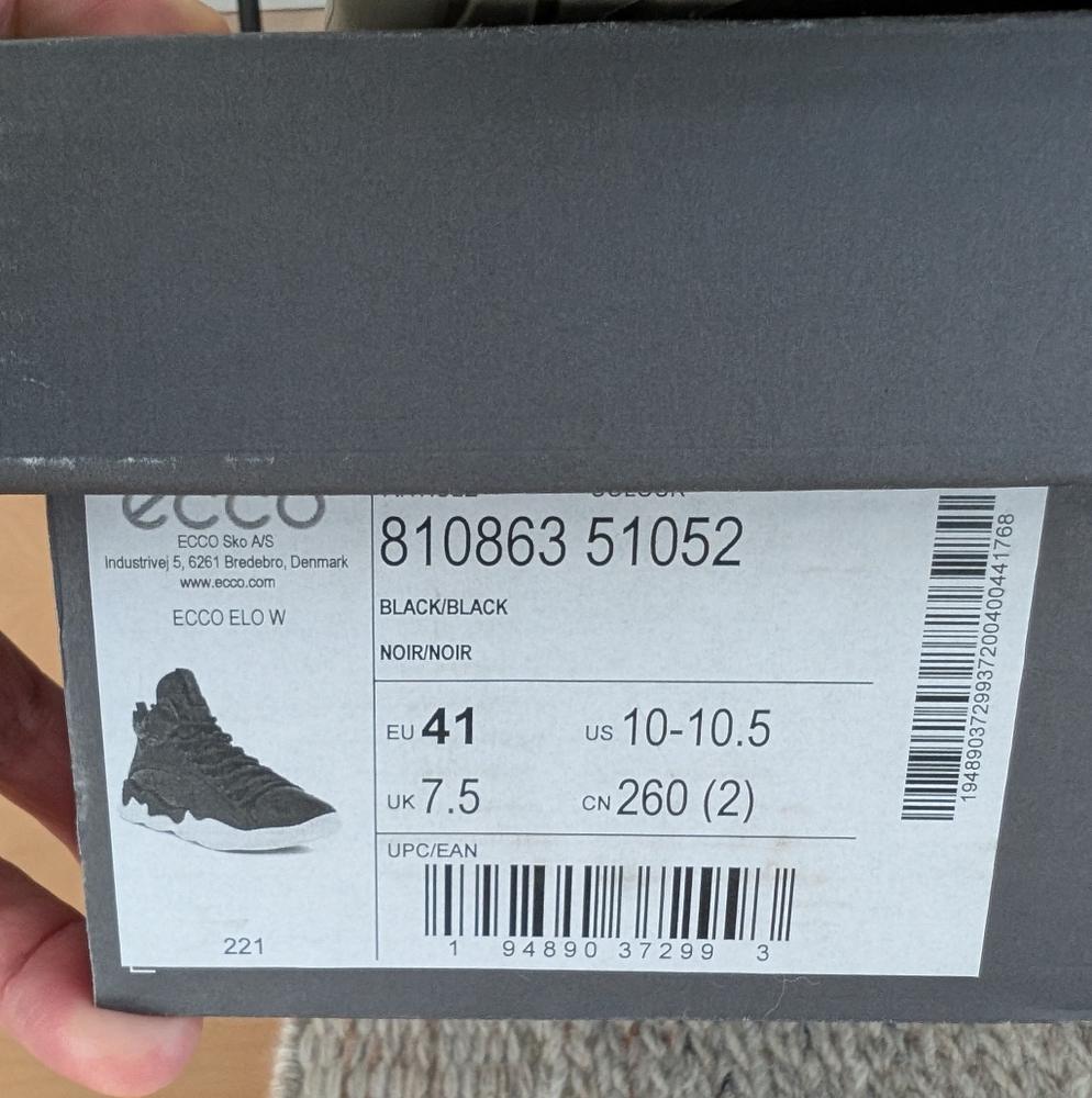 Ecco Hightop Sneakers - Picture 8 of 8